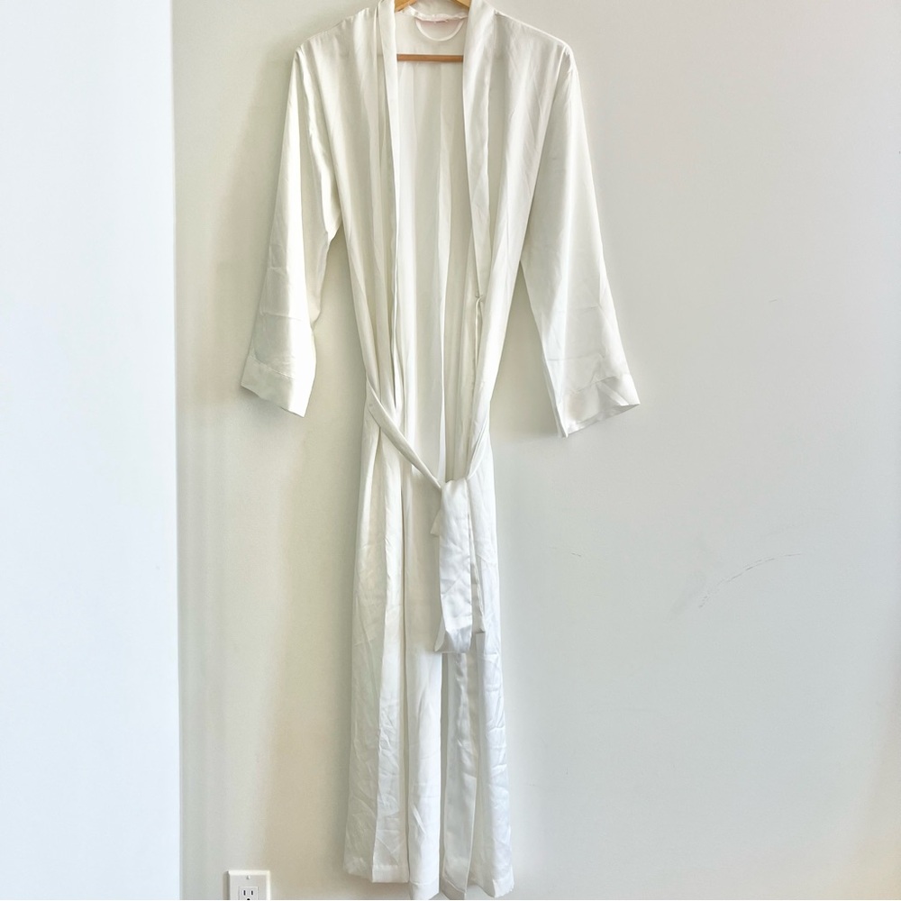 Victoria's Secret White Satin Robe